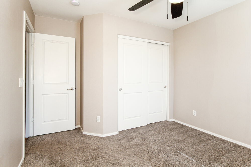 Building Photo - 5804 S 10th Dr
