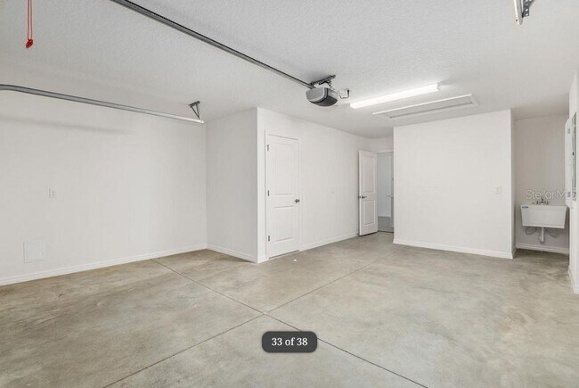 Building Photo - 1746 Brody Ct