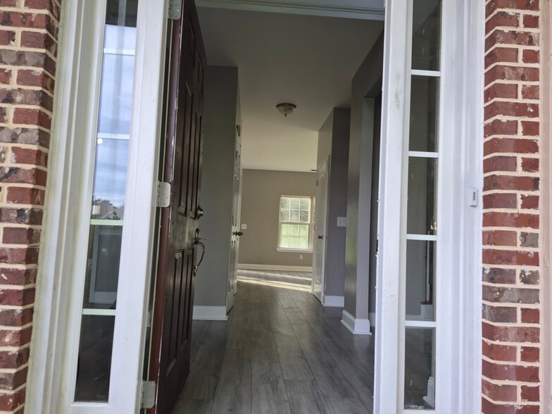 Building Photo - 3914 Spearmint Ln NW
