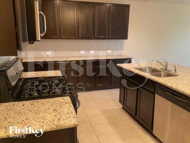 Building Photo - 15222 Cinnamon Teal