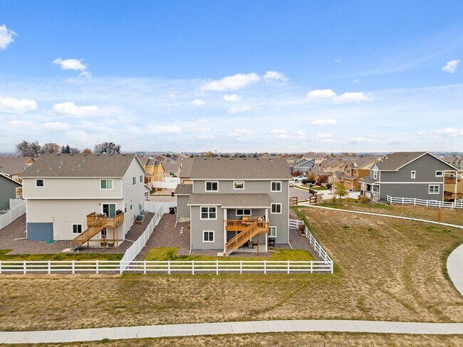Building Photo - Stunning 4-Bed 2.5-Bath Oasis- Severance, CO!