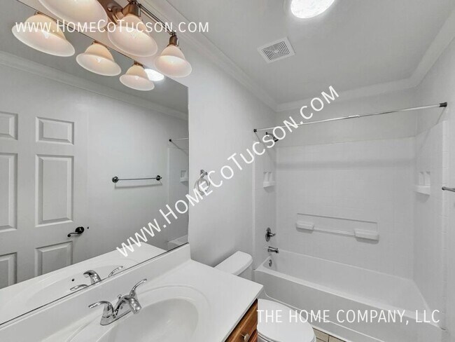 Building Photo - 3518 E Canter Rd