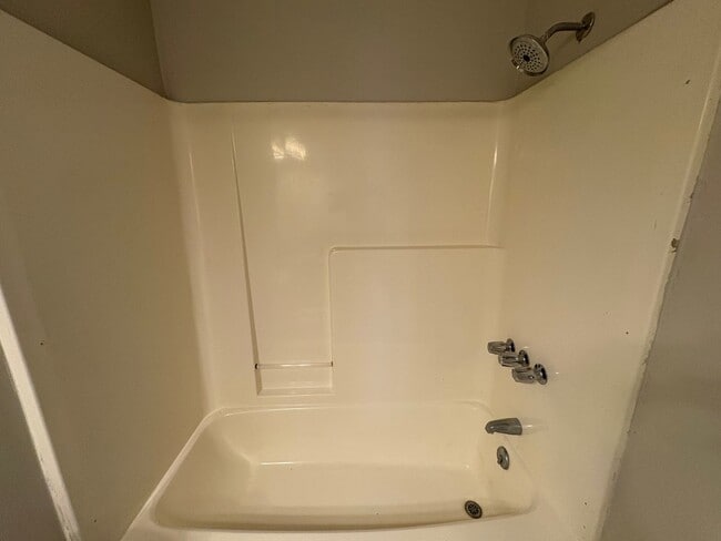 Building Photo - For Rent