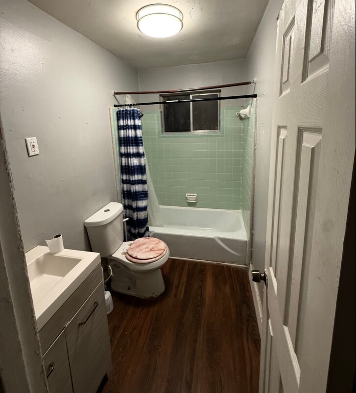 Building Photo - 1084 Cordova St SW