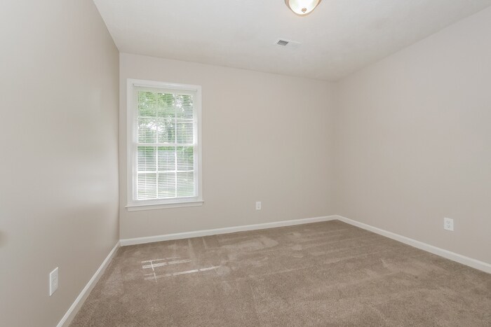 Building Photo - 8645 Garvey Dr