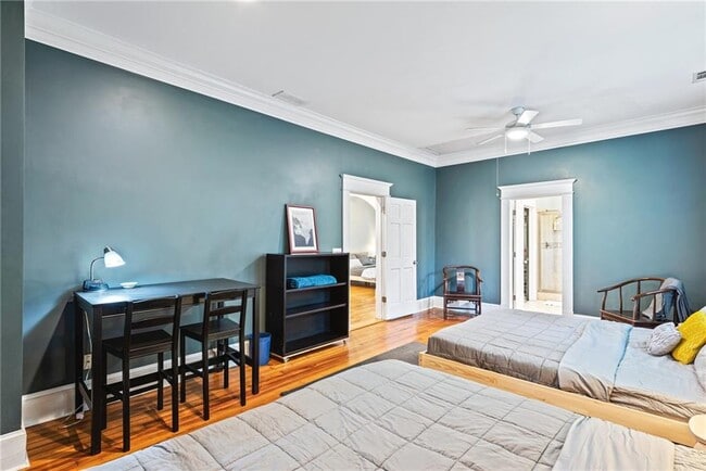 Building Photo - 363 5th St NE