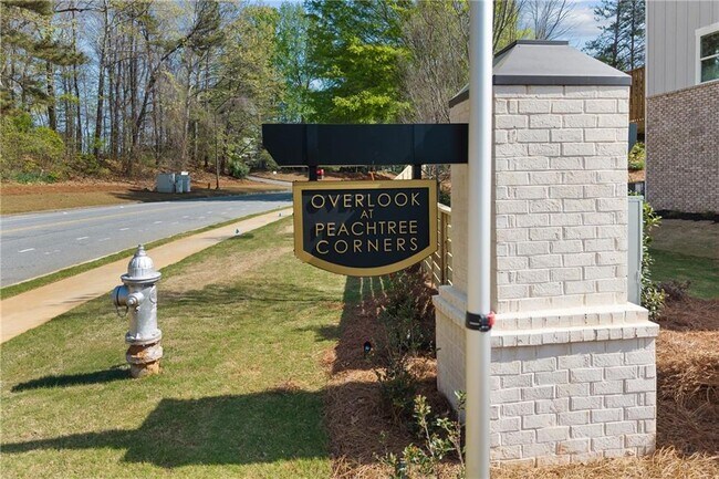 Building Photo - 3575 Overlook Rd NW