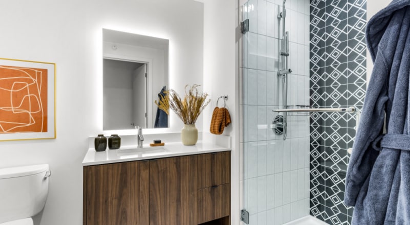 Building Photo - 740 N Wells St