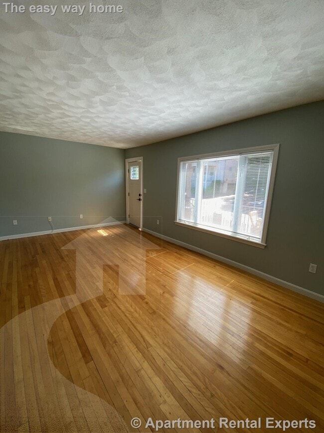 Building Photo - 55 Farragut Ave