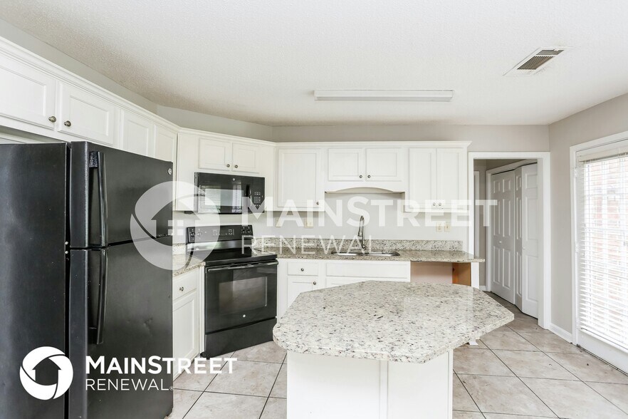 Building Photo - 6334 Farm Hill Dr