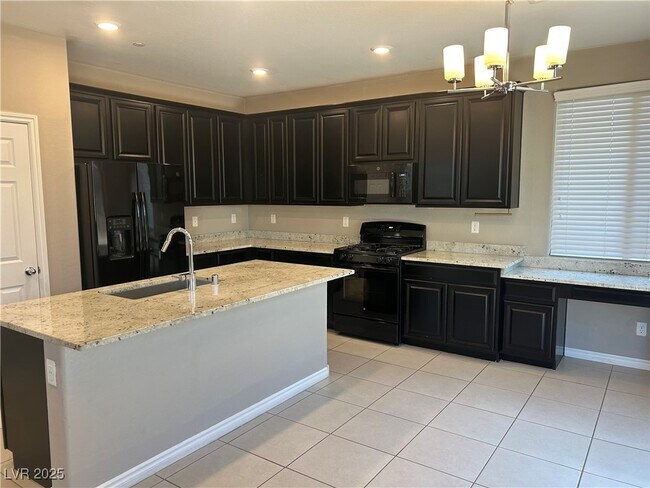 Building Photo - 917 Bluebell Brook St