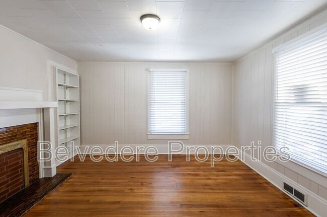 Building Photo - 1400 24th St NE