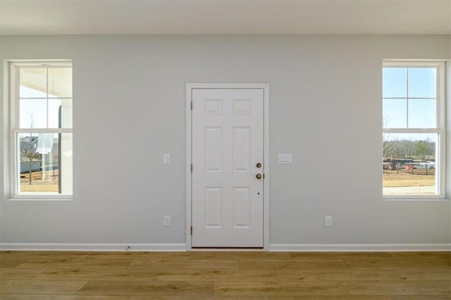 Building Photo - 849 York Aly