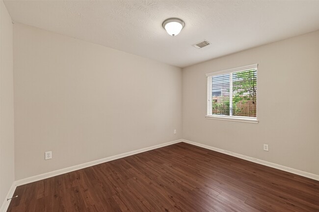 Building Photo - 25918 Silver Timbers Ln