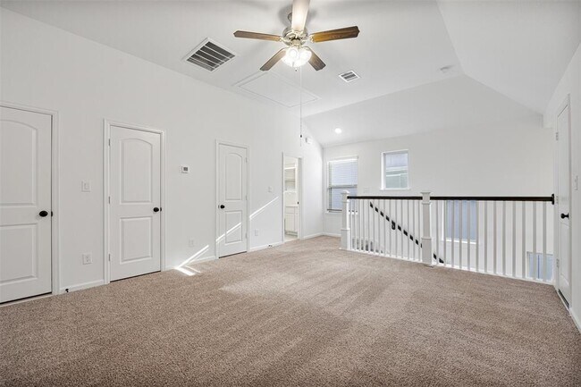 Building Photo - 11926 Briarwood Hill Way