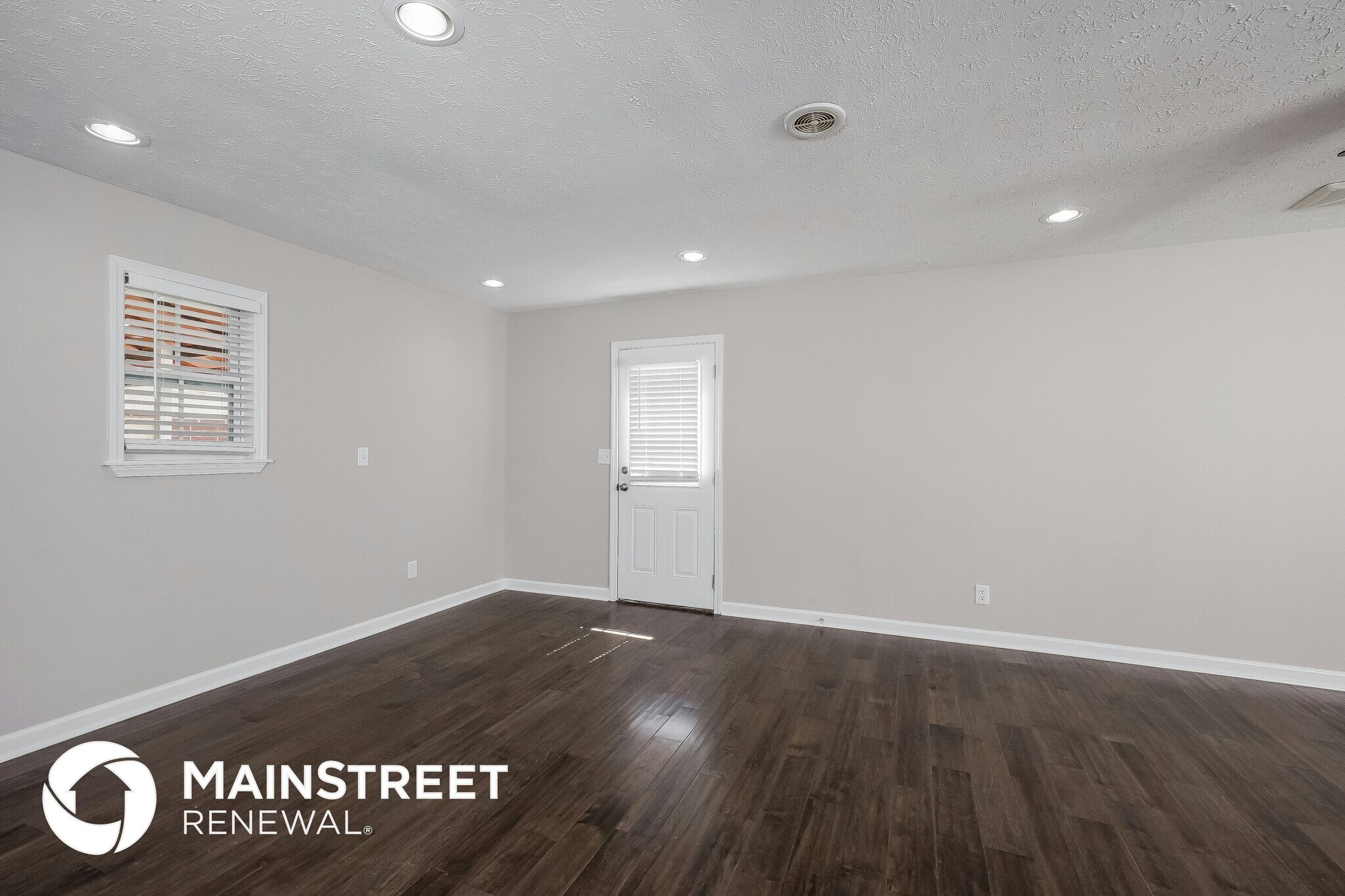 Building Photo - 5411 Laureltree Pl