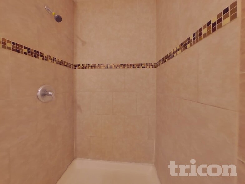 Building Photo - 4016 Oakley Dr