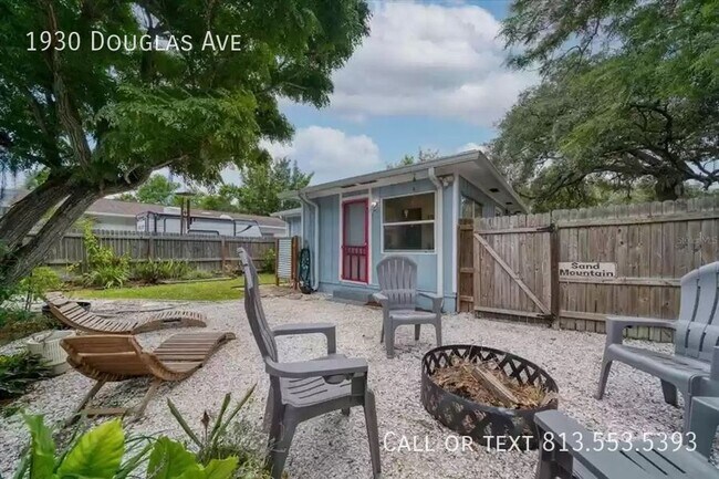 Building Photo - 1930 Douglas Ave