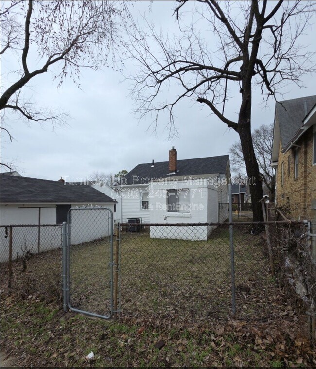 Building Photo - 6540 Avalon Ave