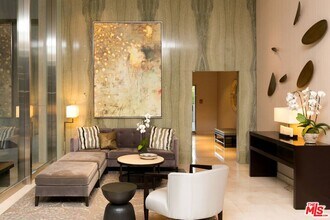 Building Photo - 865 Comstock Ave