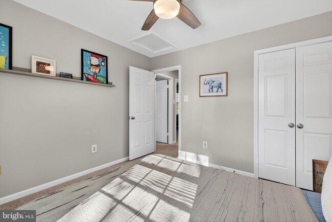 Building Photo - 11922 Holly Spring Dr