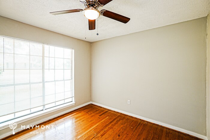 Building Photo - 112 Easthaven Dr