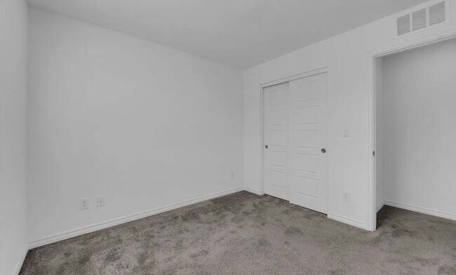 Building Photo - 10772 Ditchburn Ct