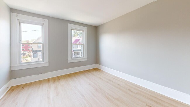 Building Photo - 1371 W 85th St