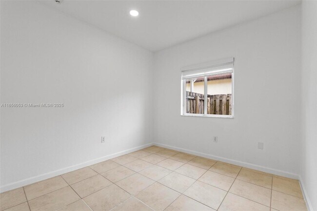 Building Photo - 18348 SW 139th Pl