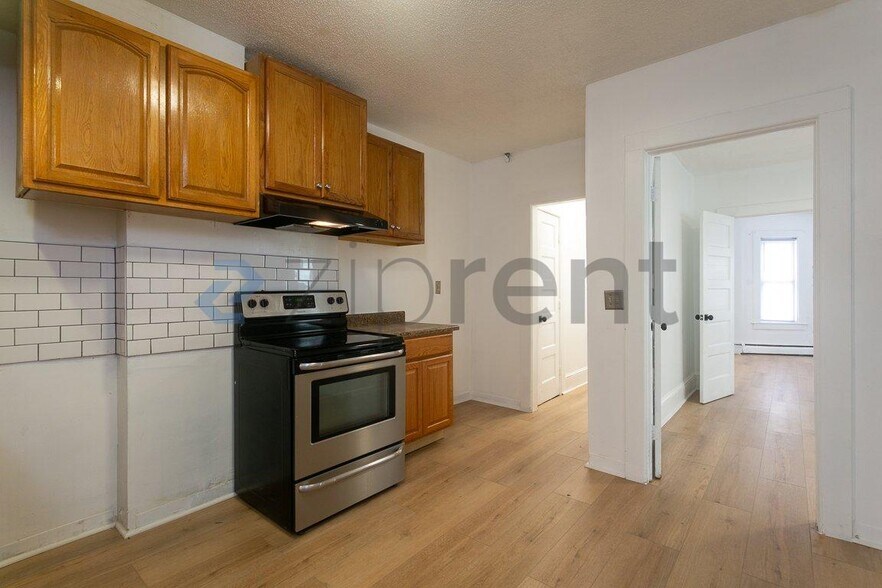 Building Photo - Unit 1L