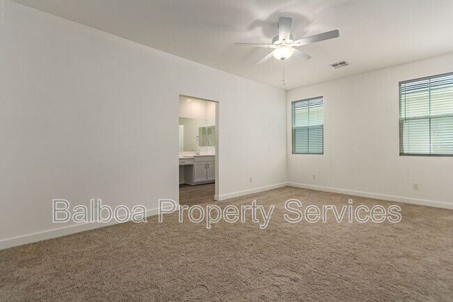 Building Photo - 5528 S Dillon Cir