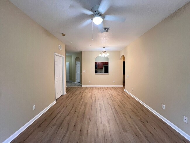 Building Photo - Great Apartment for rent!