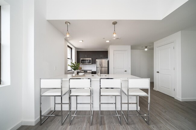 Building Photo - 201 Cornelison Ave