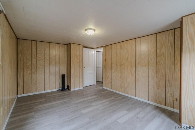 Building Photo - 703 Saybrook Pl