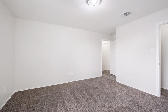 Building Photo - 111 Colthorpe Ln