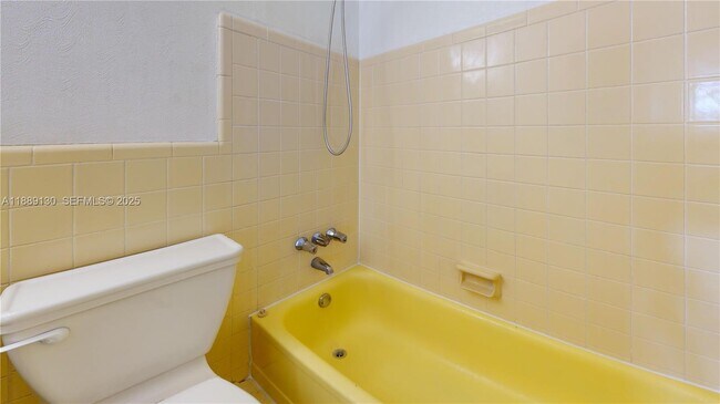 Building Photo - 13105 Ixora Ct