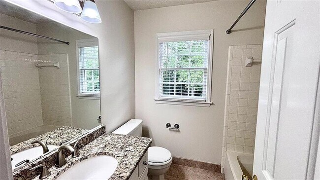 Building Photo - 3245 Moss Creek Dr