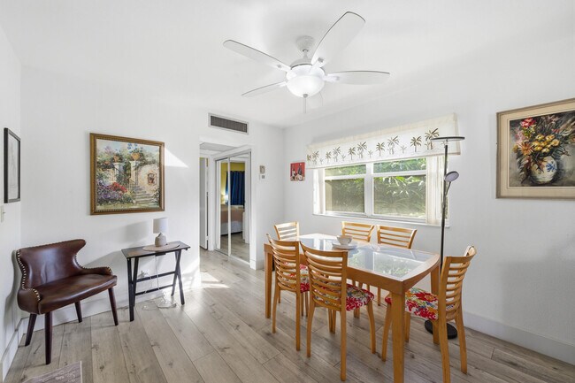 Building Photo - 374 Tuscany Ln