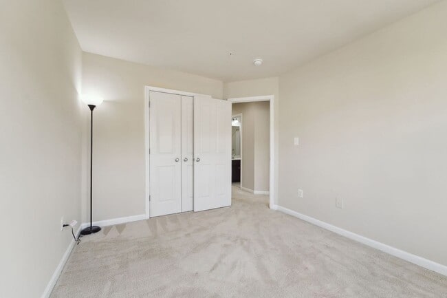 Building Photo - 13706 Petrel St