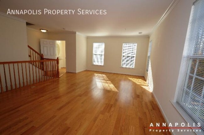 Building Photo - 2123 Hideaway Ct