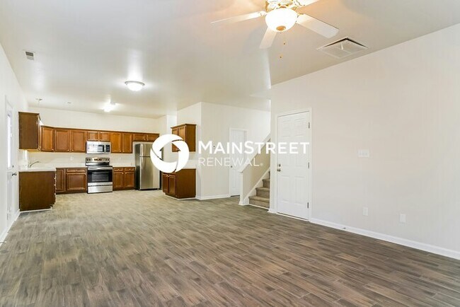 Building Photo - 4 Bedroom Pet-Friendly Home in KNIGHTDALE, NC with Main Street Renewal