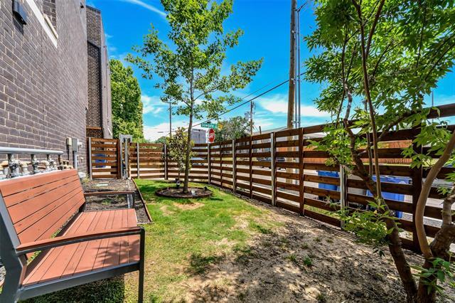 Building Photo - 1961 Dowgate Ct