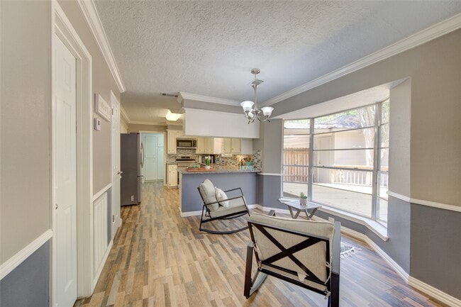 Building Photo - 17206 Seven Pines Dr