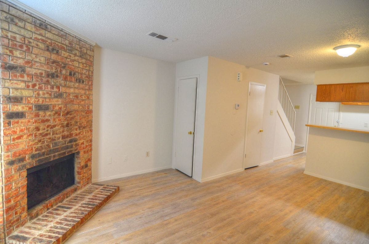 Building Photo - 9451 Olde Village Ct