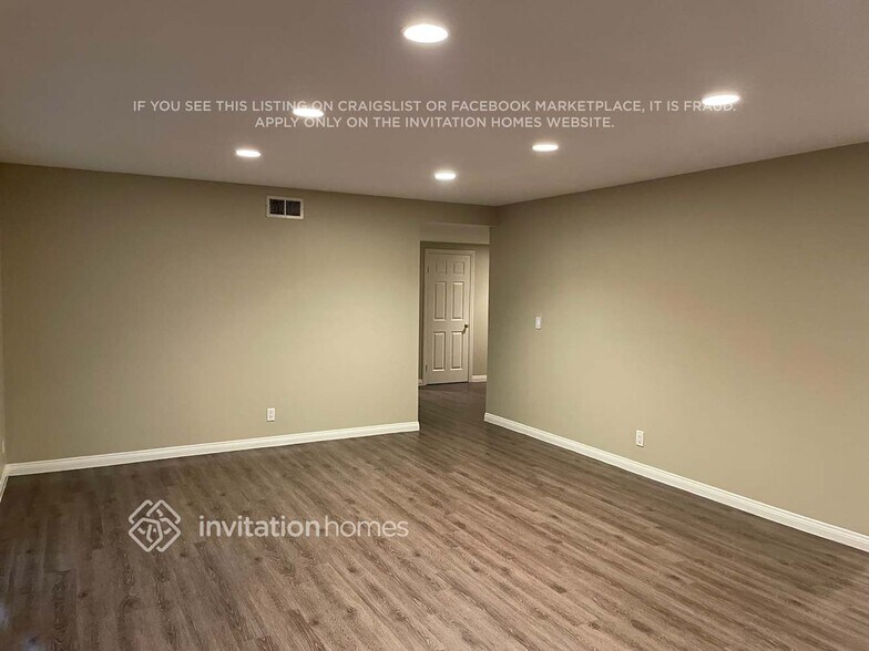 Building Photo - 829 Calle Catalpa