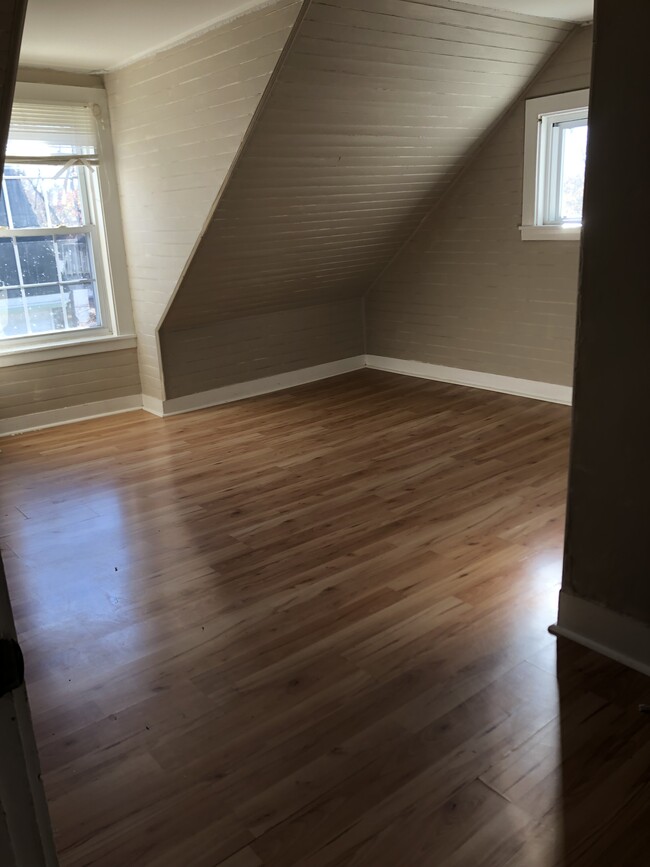 Upstairs bedroom - 65 Haskell St