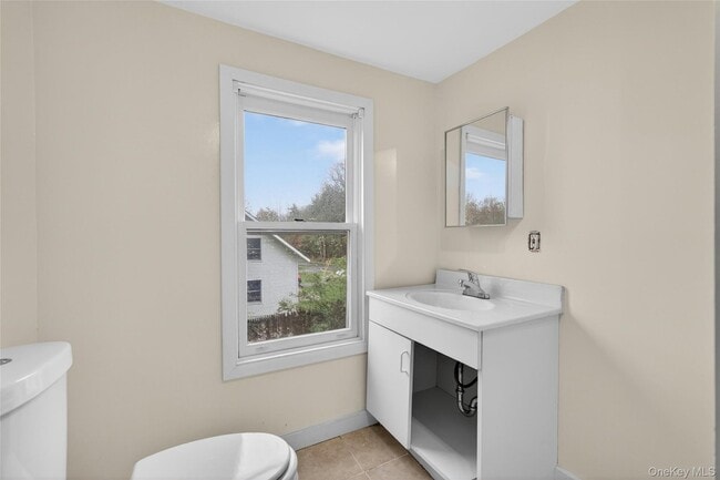 Building Photo - 41 Rock Ridge Ave