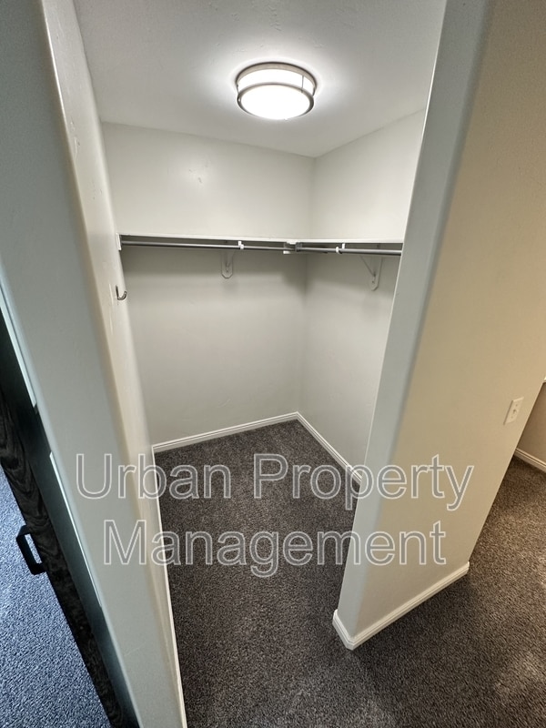 Building Photo - 11467 Open View Ln