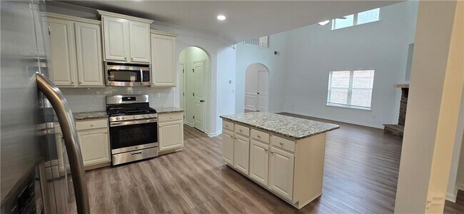 Building Photo - 1171 Gateview Dr SW