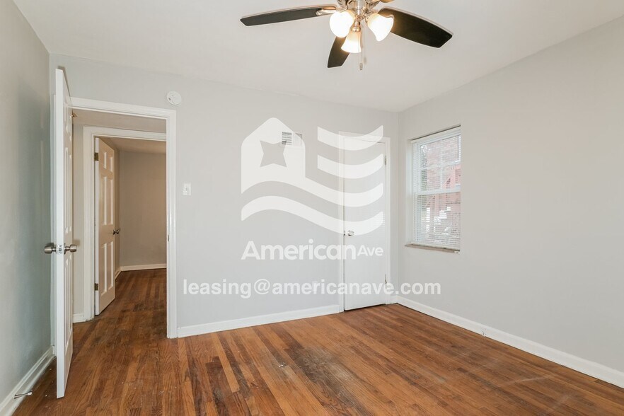 Building Photo - 6910 Groveland Dr